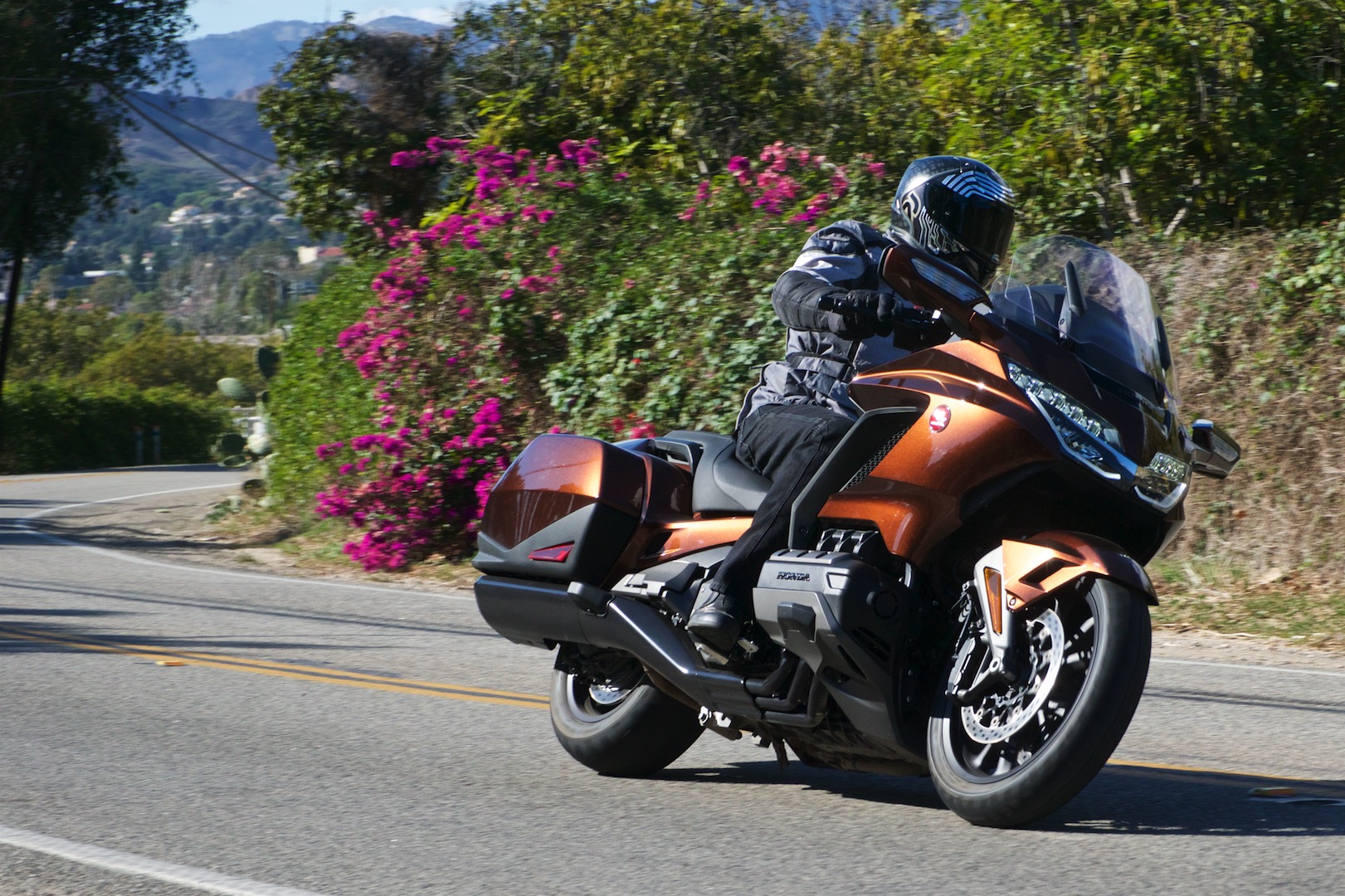 2018-Honda-Gold-Wing-Review-Touring-Motorcycle-2